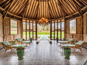 Couples treatment room(s), Turkish bath/hammam, body treatments