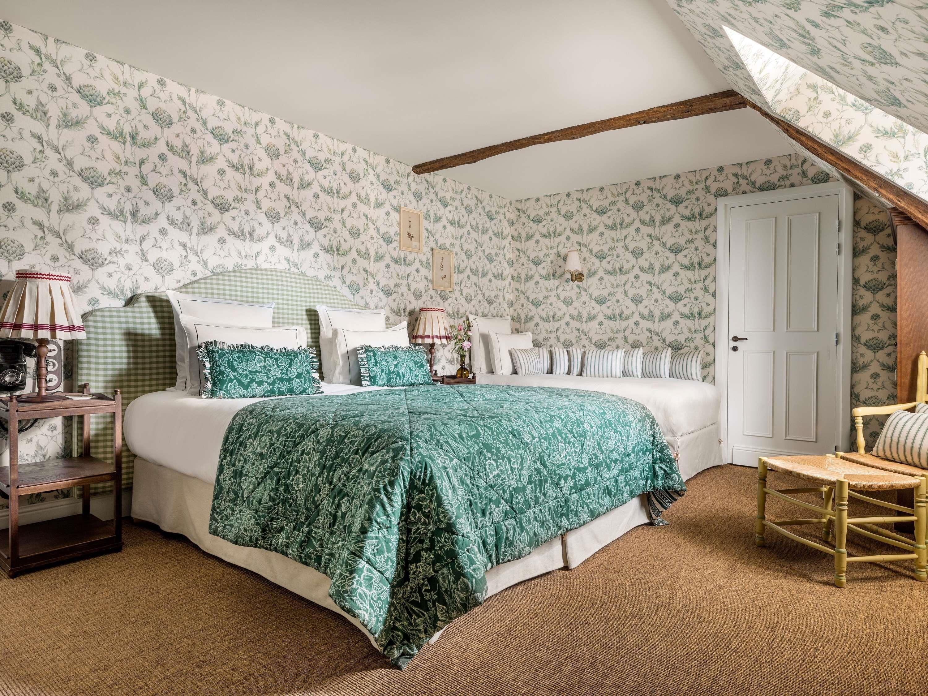 Deluxe Room (Farm) | Minibar, in-room safe, individually decorated, iron/ironing board