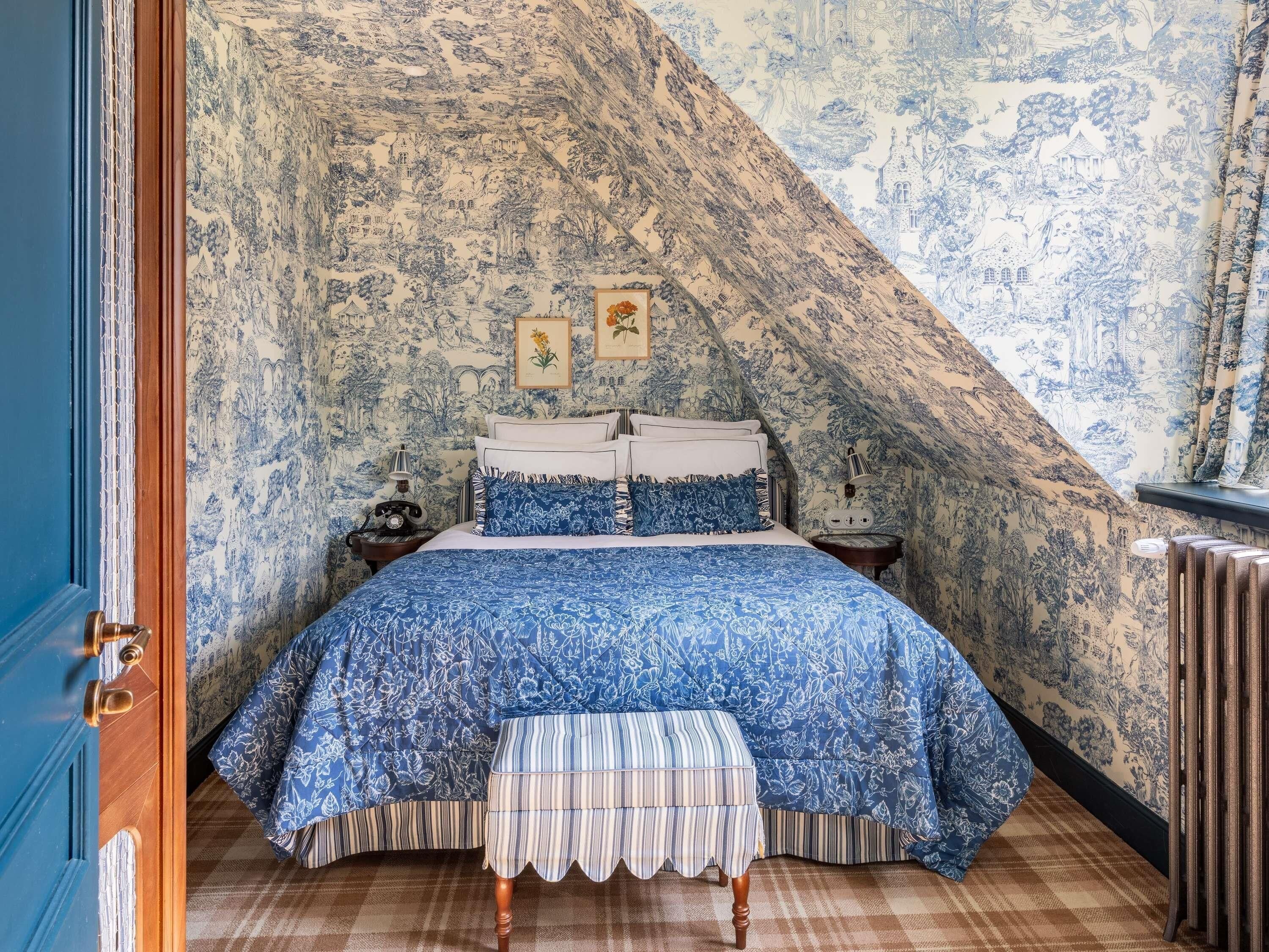 Minibar, coffres-forts dans les chambres, décoration personnalisée