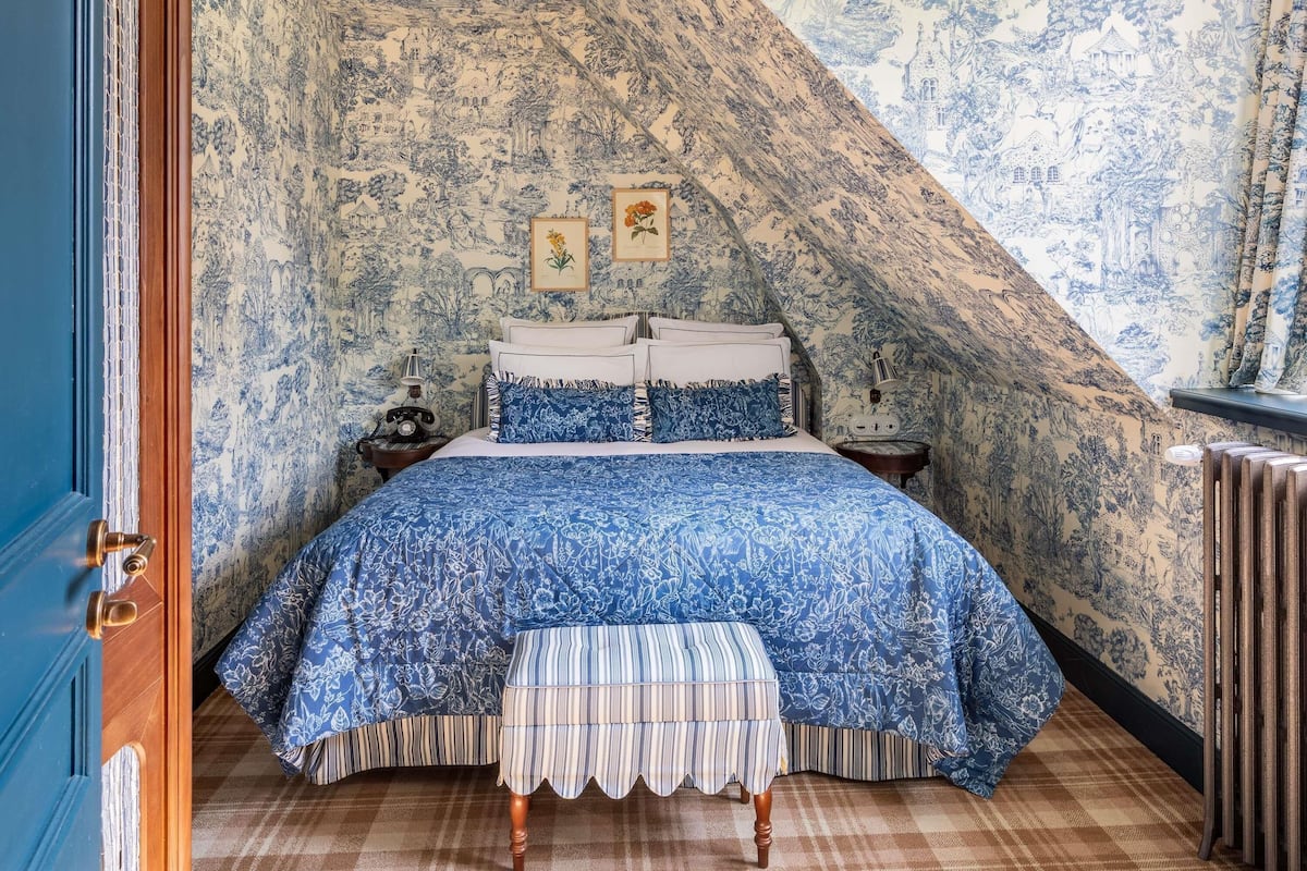 Minibar, caja fuerte, decoración individual