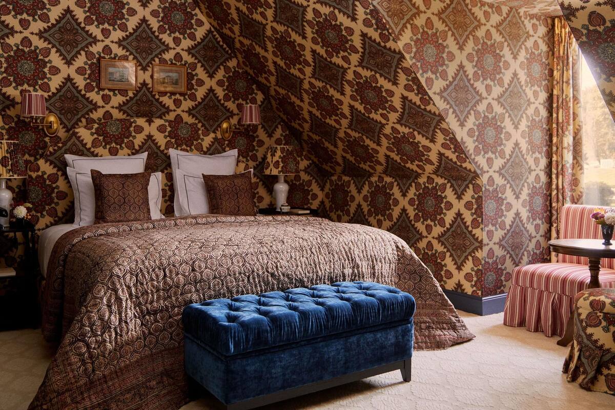 Family Room, Multiple Beds (Estate view, Attic area) | Minibar, in-room safe, iron/ironing board (on request), free WiFi