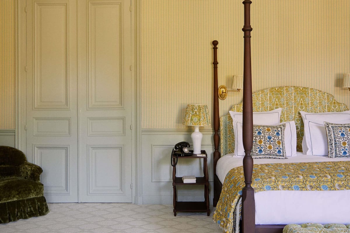 Suite (The Abbot) | Minibar, in-room safe, individually decorated, iron/ironing board