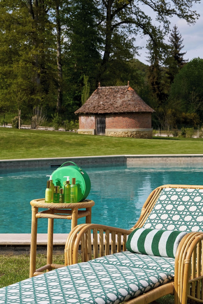 Abbaye des Vaux de Cernay by null