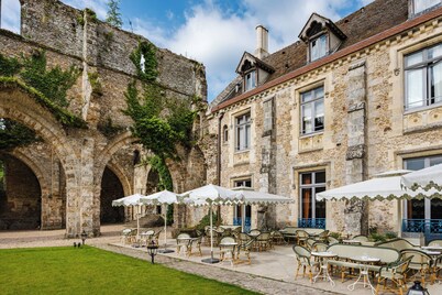 Abbaye des Vaux De Cernay, a Paris Society Collection hotel