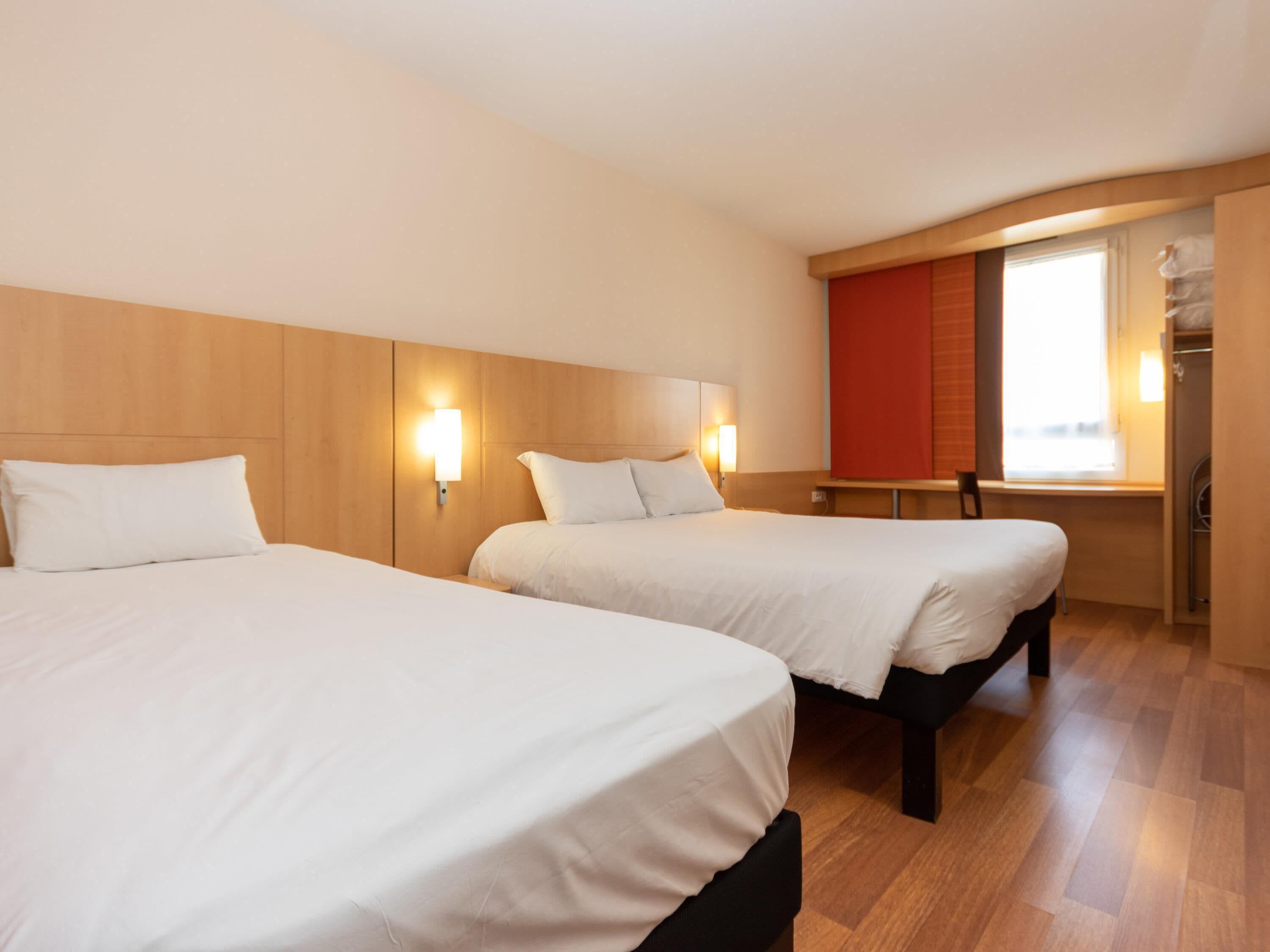 In-room safe, desk, free WiFi, bed sheets