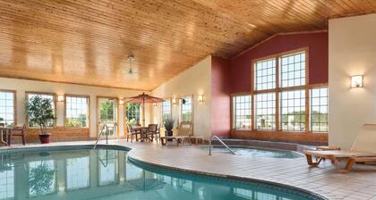 Country Inn & Suites by Radisson, Baxter, MN