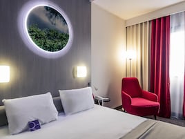 Ropa de cama de alta calidad y minibar