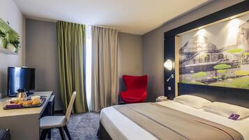 Superior Room, 1 Double Bed | Premium bedding, minibar, in-room safe, desk