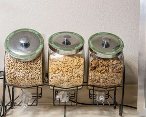 Petit déjeuner buffet compris