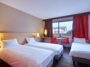 Standard Room, 3 Single Beds
