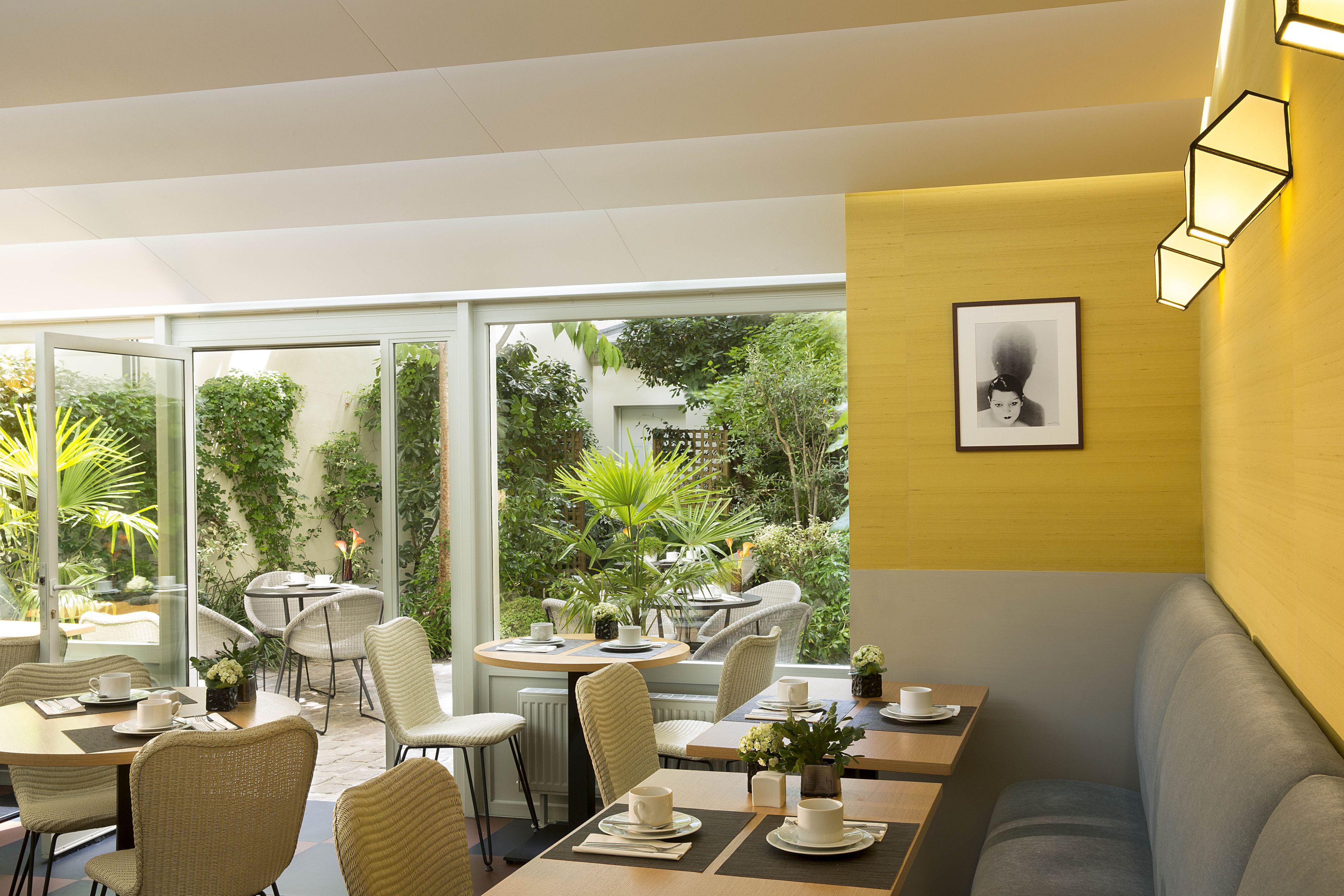 daily continental breakfast (eur 17 per person)