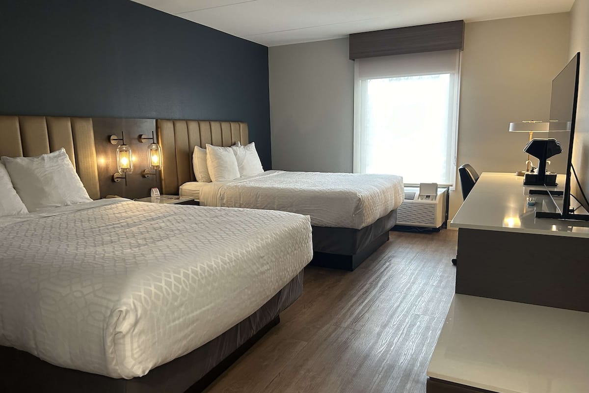 Standard Room, 2 Double Beds, Non Smoking, Refrigerator & Microwave | Egyptian cotton sheets, premium bedding, in-room safe, desk