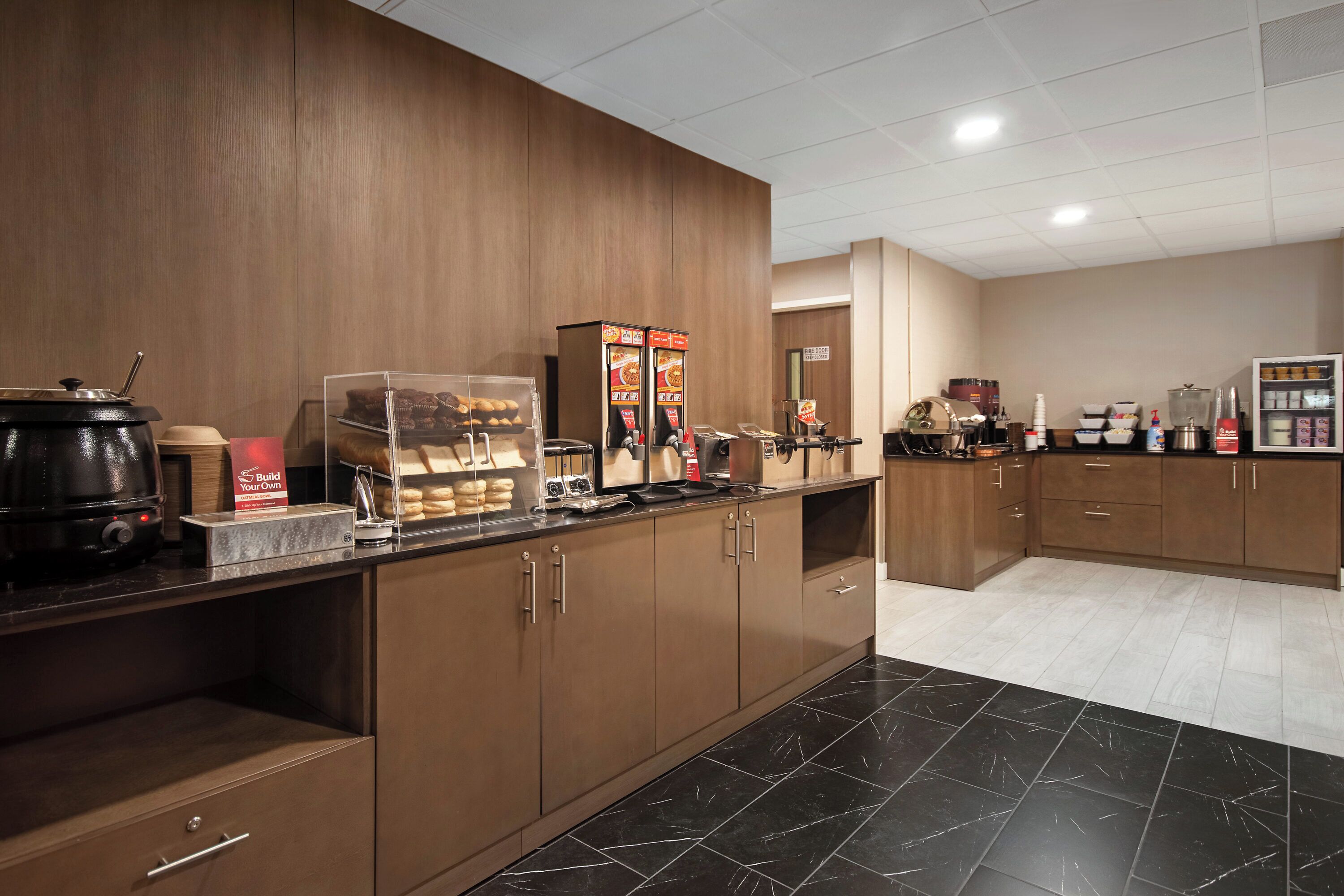 free daily full breakfast