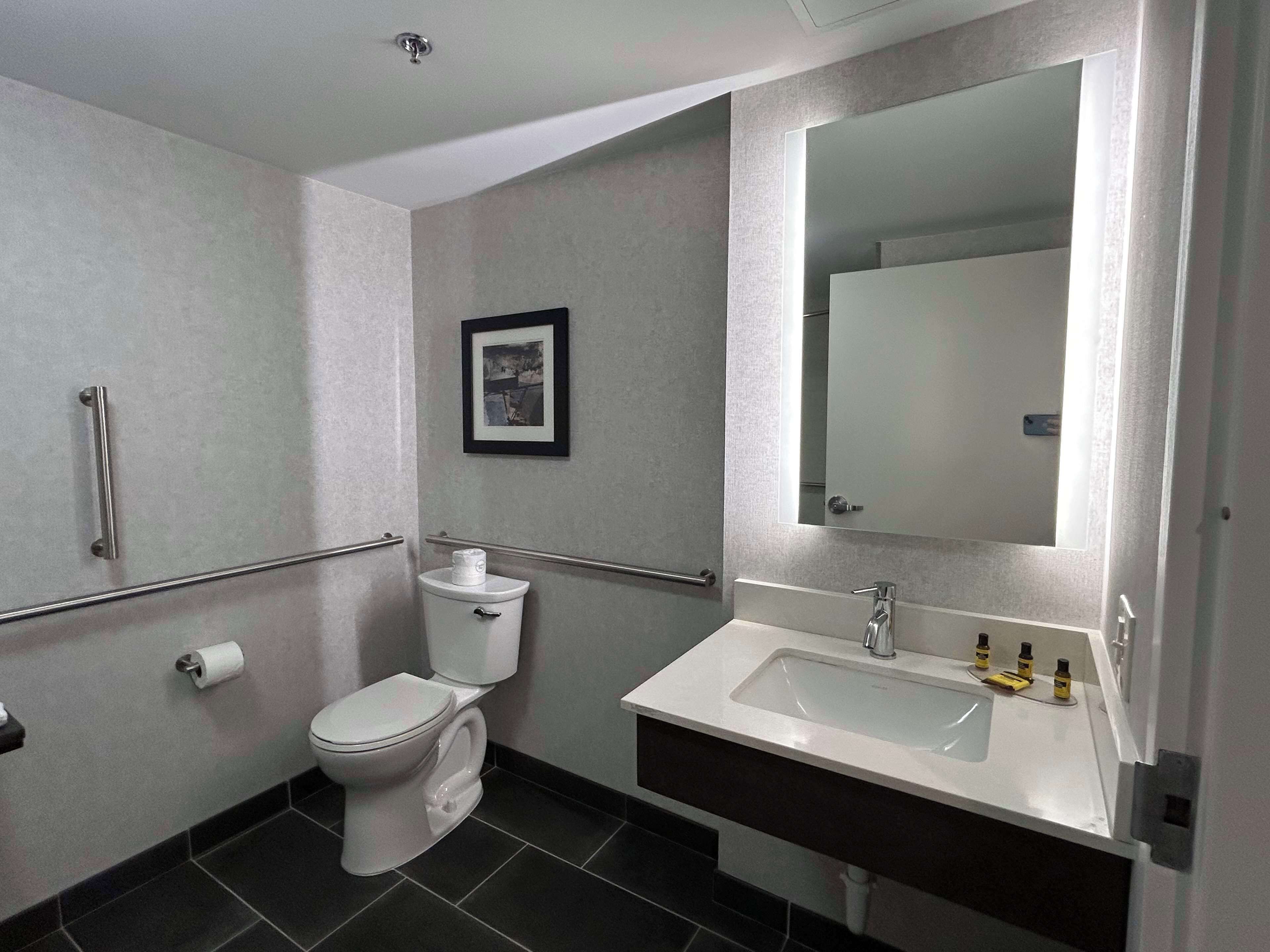 Photo - Best Western Plus Meadowlands