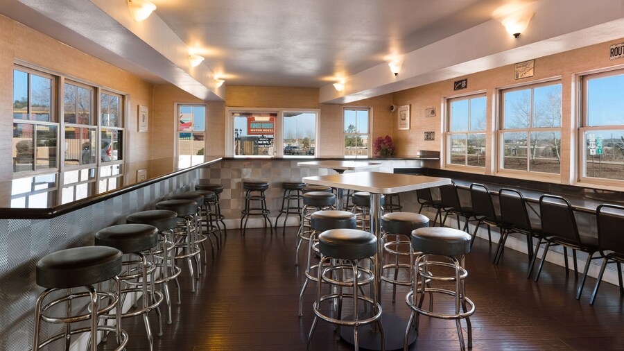 Kings House Motor Hotel, a Dazzler Select by Wyndham