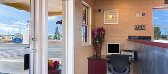Kings House Motor Hotel