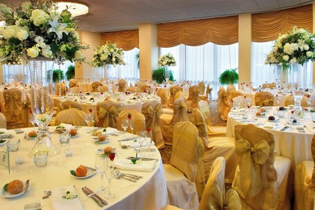 Teaneck Marriott at Glenpointe - Image 17