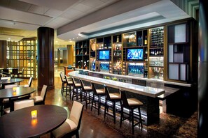 2 bars/lounges, wine bar
