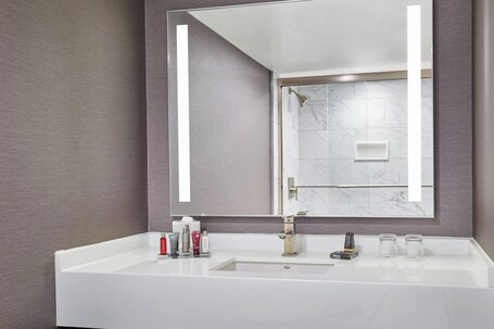 Teaneck Marriott at Glenpointe - Image 20