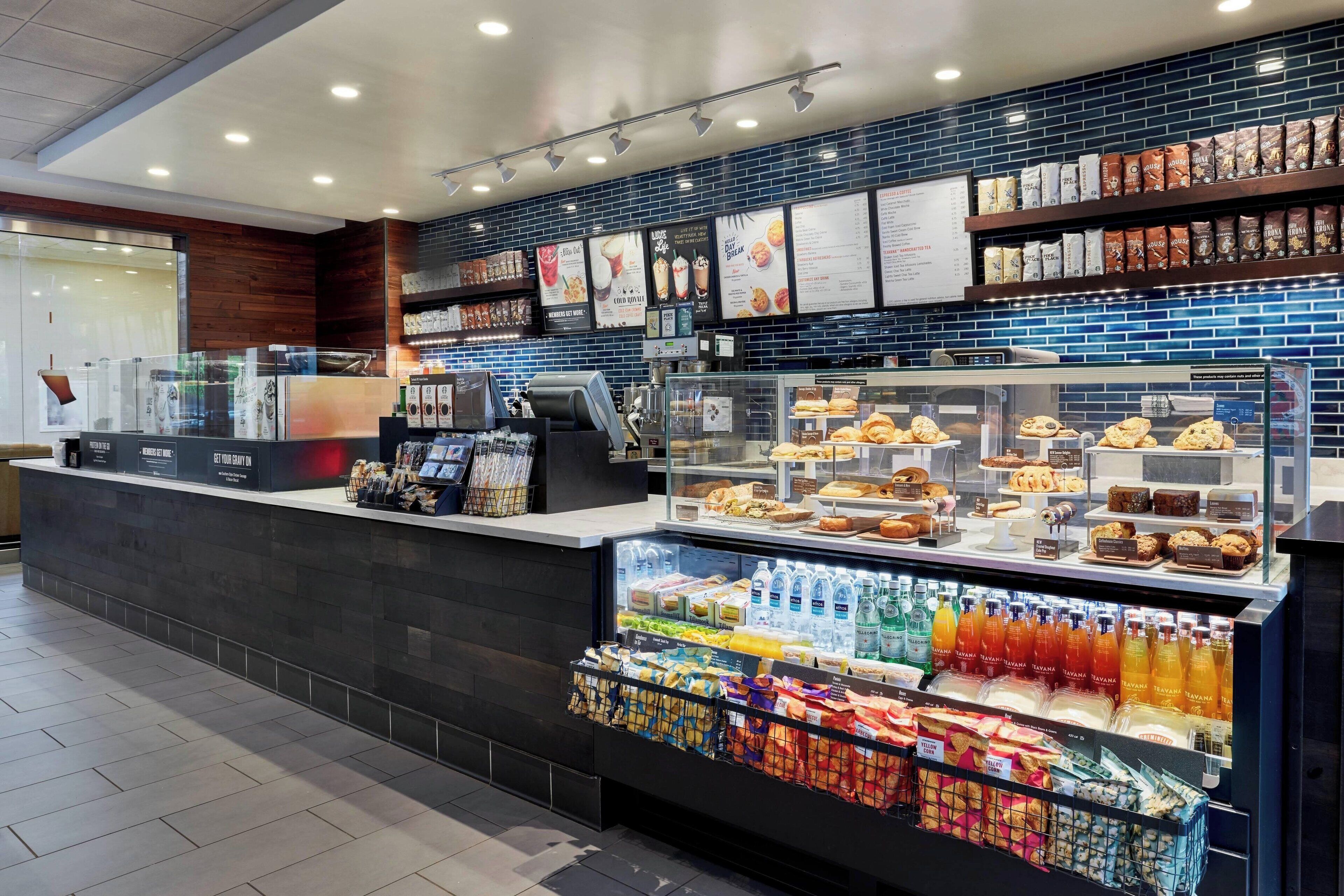 2 restaurants; breakfast, lunch, and dinner served