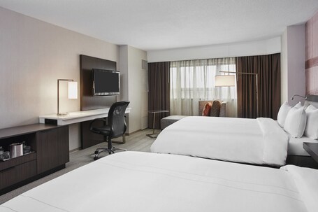 Teaneck Marriott at Glenpointe - Image 23