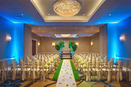 Teaneck Marriott at Glenpointe - Image 11