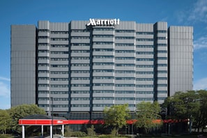 Exterior - Teaneck Marriott at Glenpointe (Teaneck)