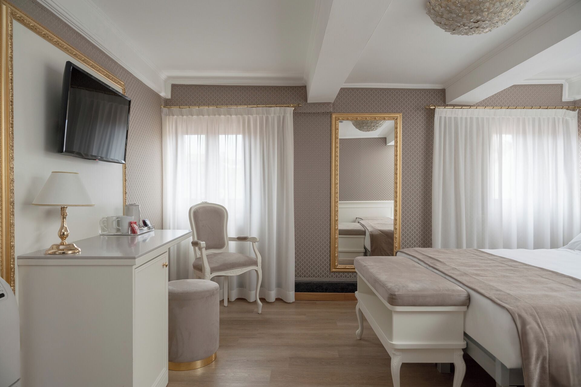 superior double room | 1 bedroom, hypo-allergenic bedding, down duvets, minibar