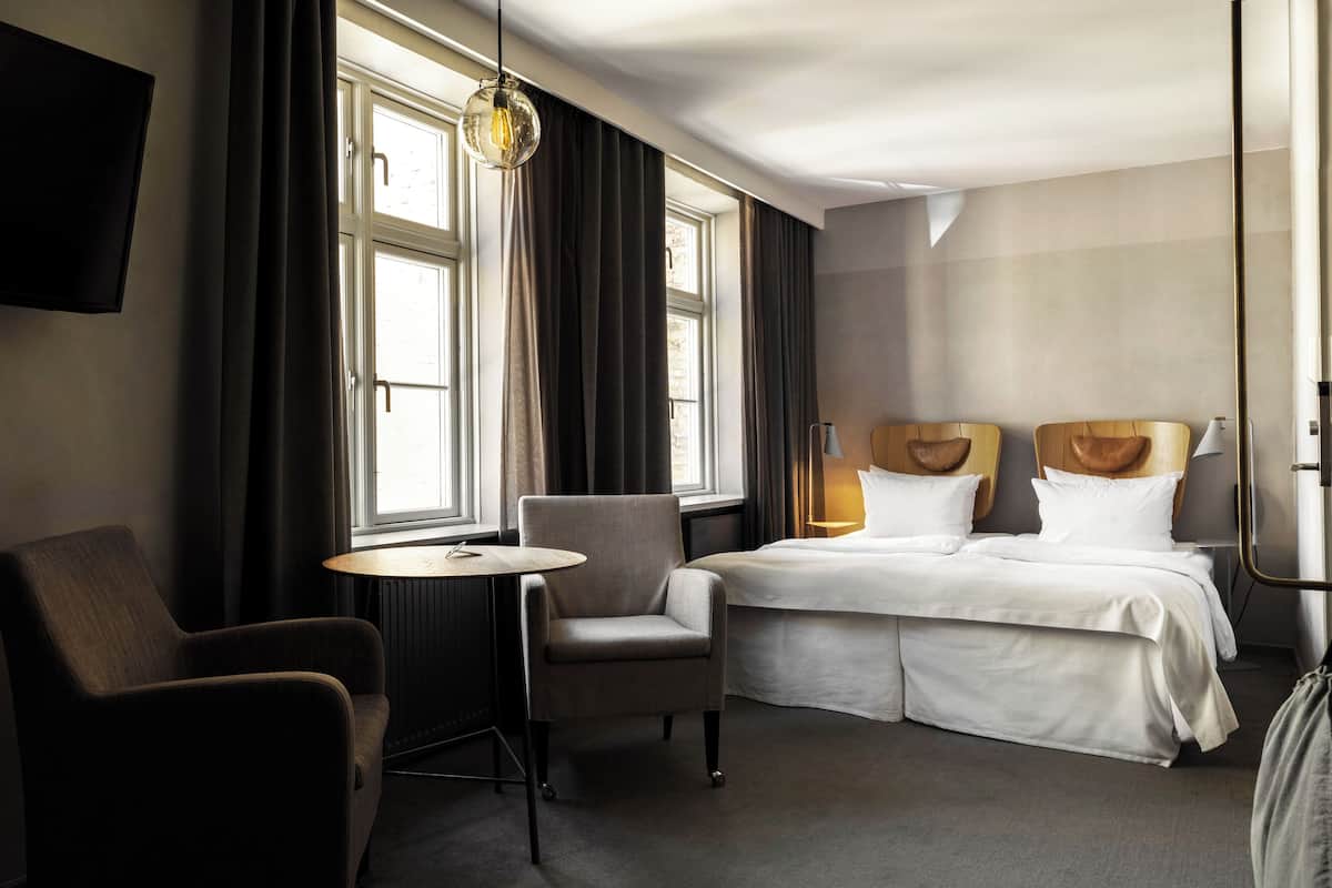 Allergitestet sengetøy, dundyner, safe på rommet og lydisolert