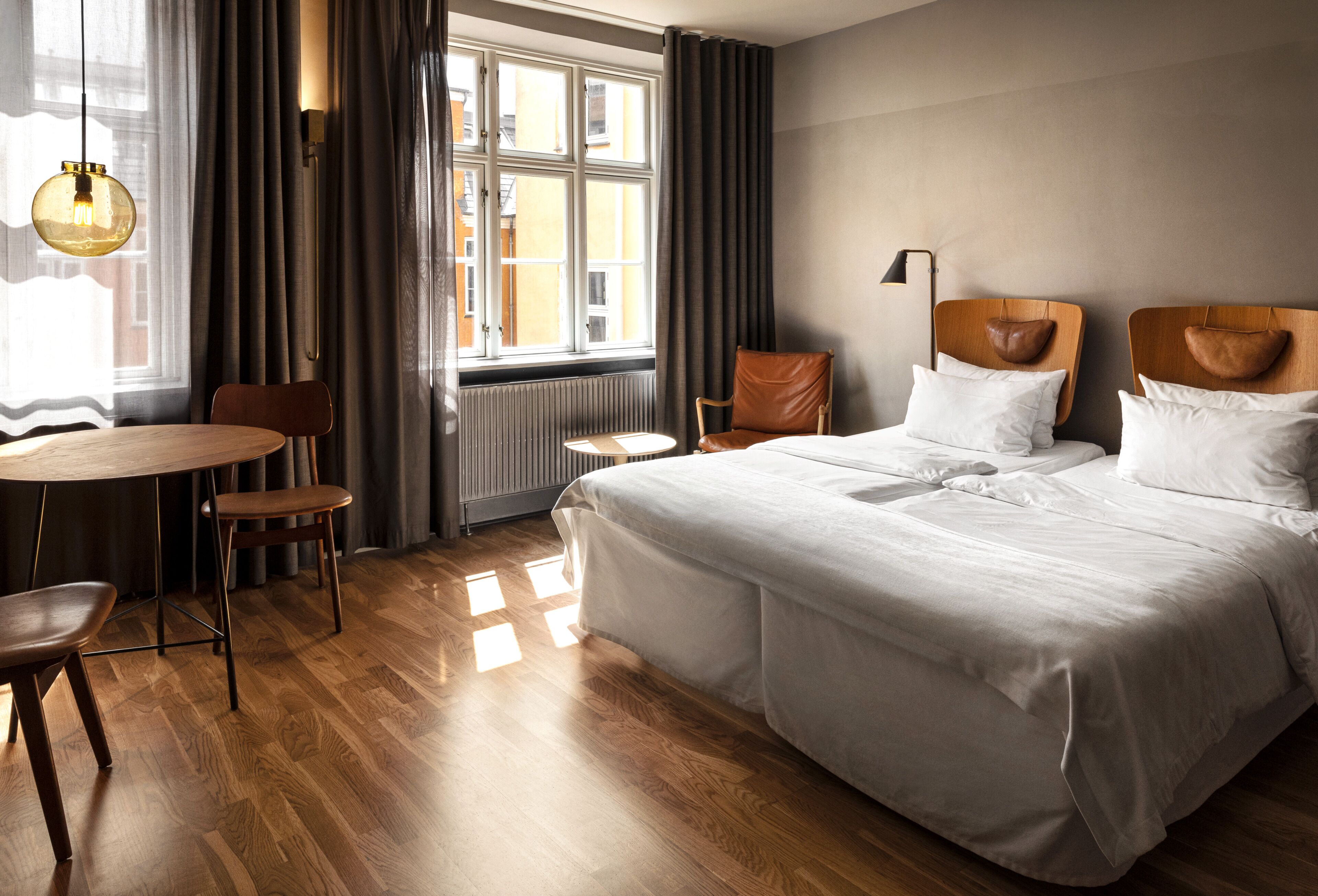 Allergitestet sengetøy, dundyner, safe på rommet og lydisolert