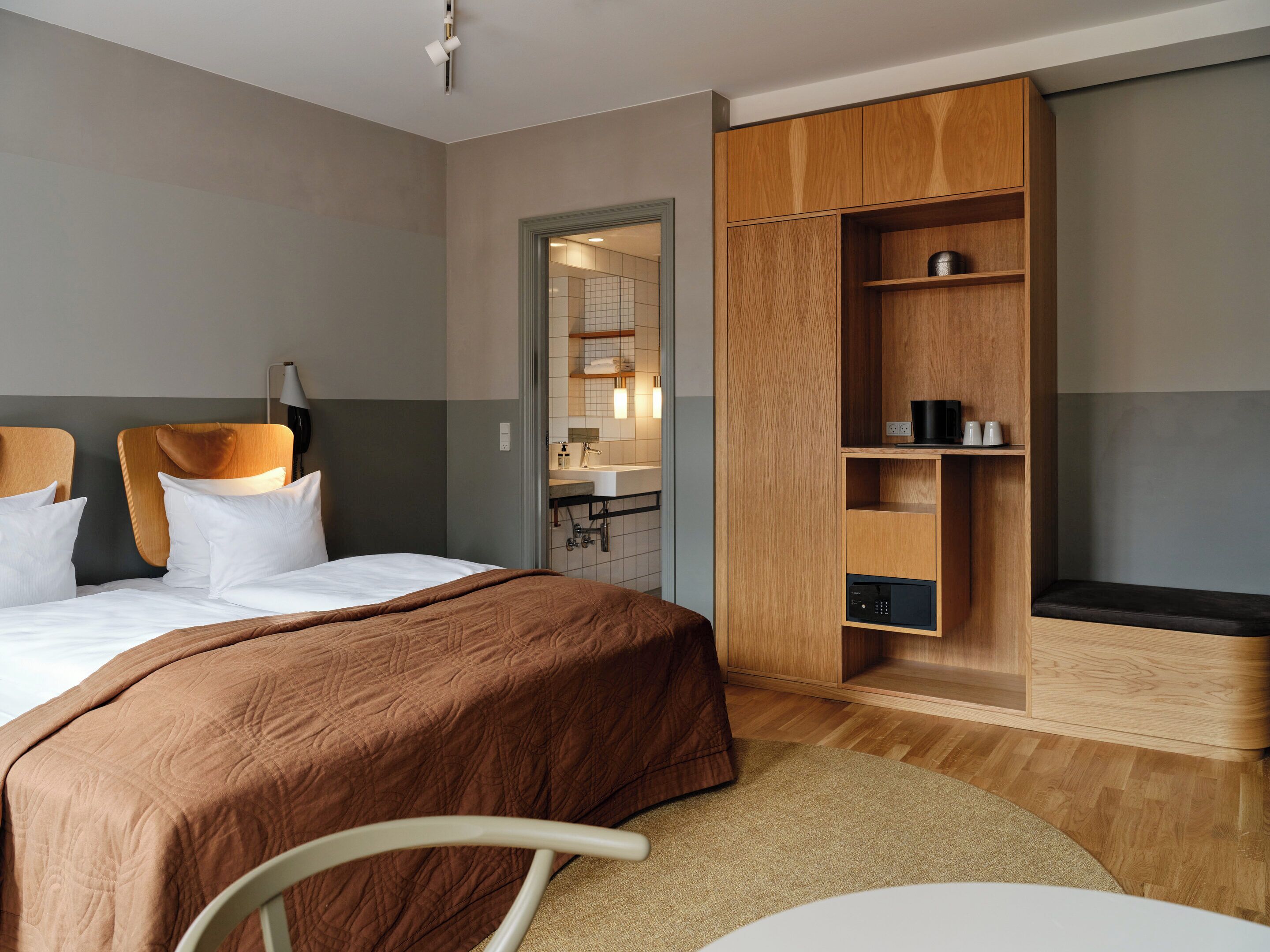 Literie hypoallergénique, couette en duvet, coffre-fort