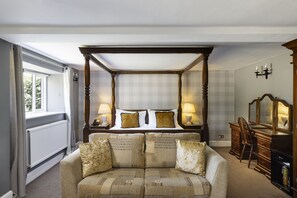 Signature Double Room | Premium bedding, minibar, individually decorated, individually furnished