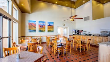 Free daily buffet breakfast