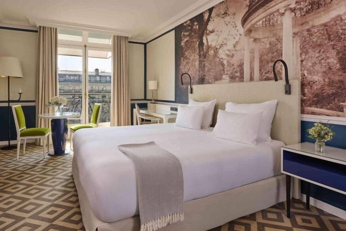 Literie de qualité supérieure, coffres-forts dans les chambres, bureau