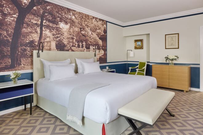 Premium bedding, in-room safe, desk, laptop workspace