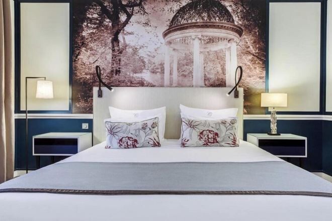 Premium bedding, in-room safe, desk, laptop workspace