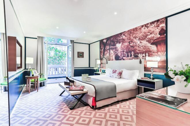 Premium bedding, in-room safe, desk, laptop workspace