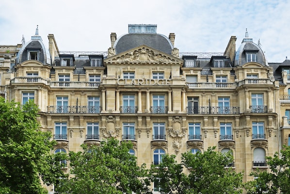 Extérieur