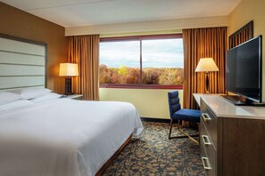 In-room safe, desk, laptop workspace, blackout drapes - Embassy Suites by Hilton Boston Waltham (Waltham)