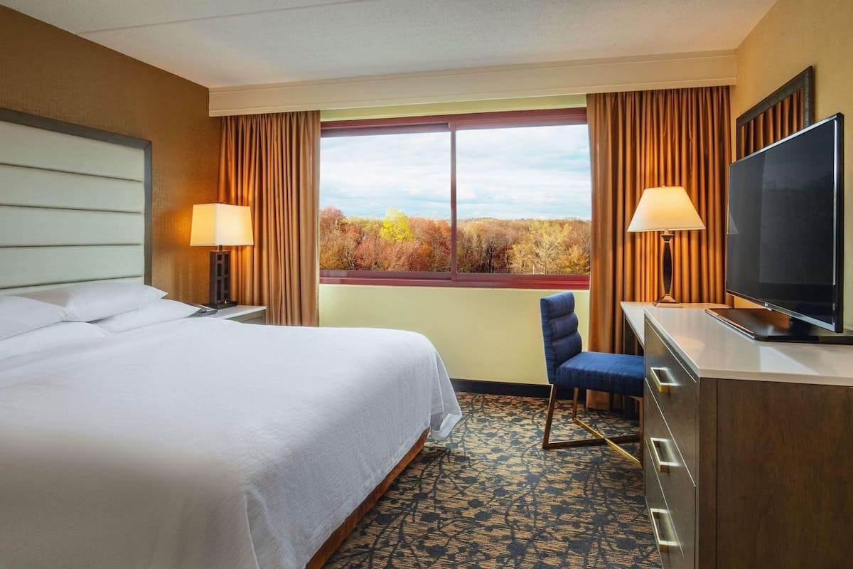 In-room safe, desk, laptop workspace, blackout drapes