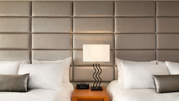Standard Room, 2 Queen Beds (Exterior Entrance, Stairs Access Only)