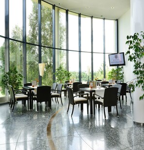 Bar (on property) - Hotel Meerane (Meerane)