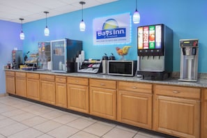 Free daily continental breakfast