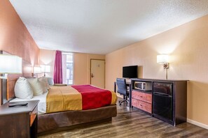 Chambre Standard, 1 très grand lit, non-fumeurs | Chambres insonorisées, Wi-Fi gratuit, draps fournis, réveils