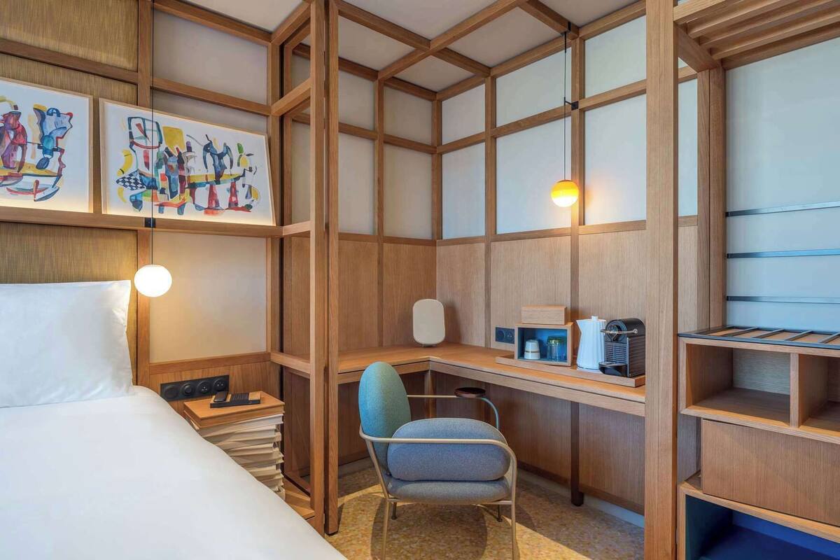 Premium bedding, minibar, in-room safe, desk