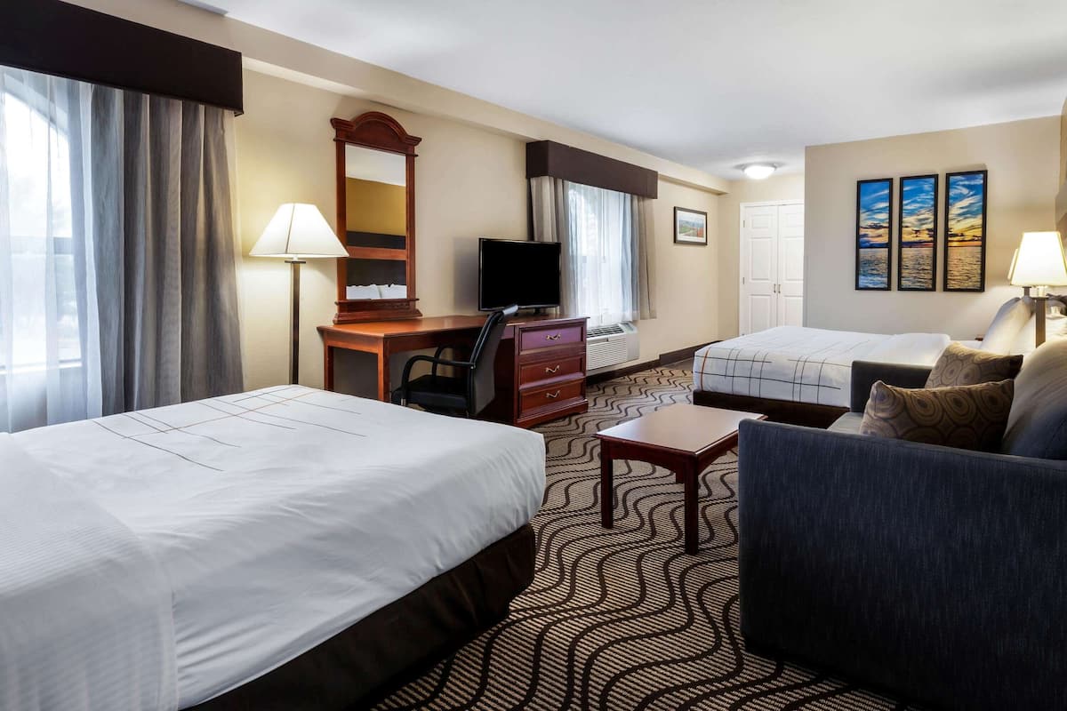 Studio Suite, Multiple Beds, Non Smoking