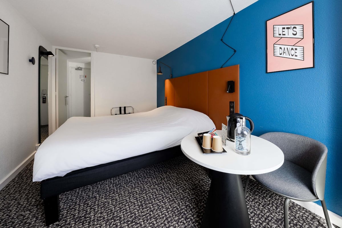 Superior kamer, 1 tweepersoonsbed | Luxe beddengoed, een bureau, een laptopwerkplek