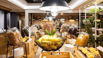 Daily buffet breakfast (EUR 12.9 per person)
