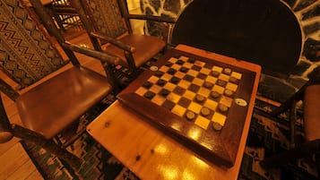 Lobby-lounge