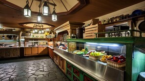 Daily cooked-to-order breakfast for a fee
